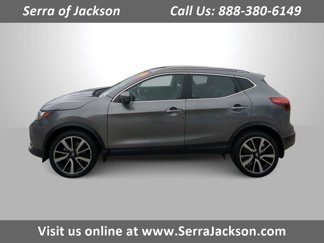 Used 2018 Nissan Rogue Sport SL image 1