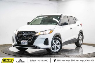 Used 2022 Nissan Kicks S image 1