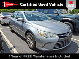 Used 2016 Toyota Camry LE image 1