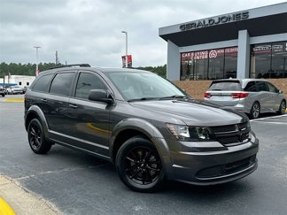 Used 2020 Dodge Journey SE w/ Blacktop Package image 1