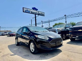 Used 2018 Ford Fiesta SE image 1