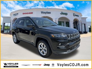 New 2025 Jeep Compass Latitude image 1