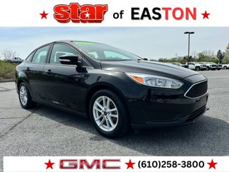 Used 2017 Ford Focus SE image 1
