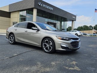 Used 2022 Chevrolet Malibu LT image 1