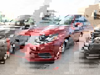 Used 2017 Nissan Altima 3.5 SL image 1