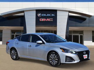 Used 2023 Nissan Altima 2.5 SV image 1