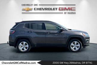 Used 2020 Jeep Compass Latitude w/ Popular Equipment Group image 1