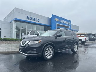 Used 2017 Nissan Rogue SV image 1