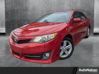 Used 2013 Toyota Camry SE image 1