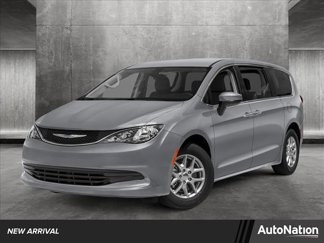 Used 2017 Chrysler Pacifica LX image 1