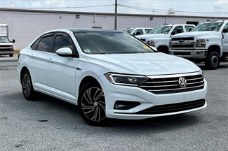 Used 2019 Volkswagen Jetta SEL Premium image 1