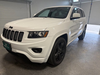 Used 2014 Jeep Grand Cherokee Altitude image 1