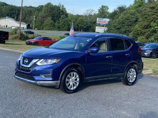 Used 2017 Nissan Rogue S image 1
