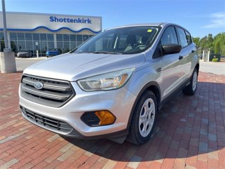 Used 2017 Ford Escape S image 1