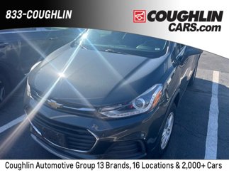 Used 2018 Chevrolet Trax LT w/ LT Convenience Package image 1