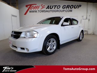 Used 2010 Dodge Avenger R/T image 1