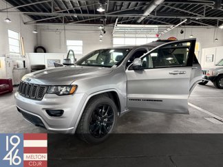 Used 2018 Jeep Grand Cherokee Altitude image 1