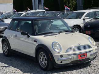 Used 2004 MINI Cooper Hardtop image 1