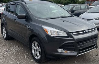 Used 2016 Ford Escape SE w/ Equipment Group 201A image 1
