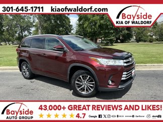 Used 2017 Toyota Highlander XLE image 1