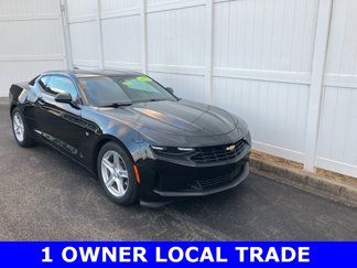Used 2022 Chevrolet Camaro LT image 1