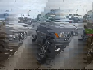 Used 2018 Jeep Grand Cherokee Limited image 1