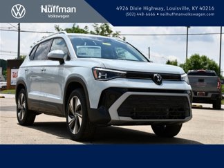 New 2025 Volkswagen Taos SE image 1