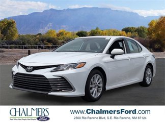 Used 2024 Toyota Camry LE image 1