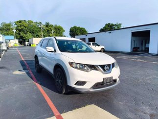 Used 2014 Nissan Rogue S image 1