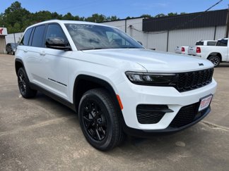 New 2025 Jeep Grand Cherokee Altitude image 1