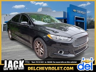 Used 2015 Ford Fusion SE image 1