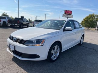 Used 2012 Volkswagen Jetta TDI image 1