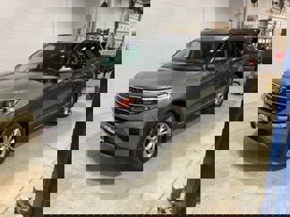 Used 2022 Ford Explorer XLT w/ Equipment Group 202A image 1