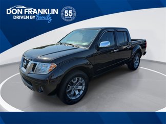 Used 2020 Nissan Frontier SV image 1