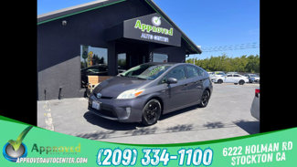 Used 2014 Toyota Prius Two image 1