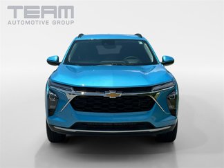 New 2025 Chevrolet Trax LT w/ Driver Confidence Package video 2