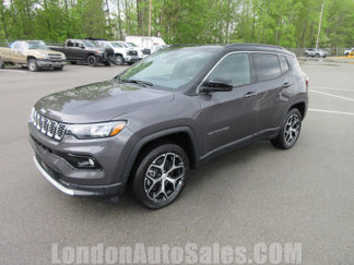 Used 2024 Jeep Compass Limited image 1