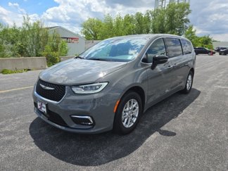 New 2025 Chrysler Pacifica Select image 1