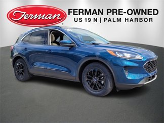 Used 2020 Ford Escape SE image 1