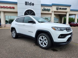 New 2025 Jeep Compass Latitude image 1
