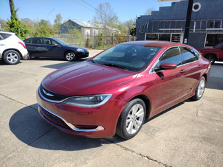 Used 2015 Chrysler 200 Limited w/ Convenience Group image 1