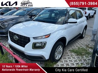 Used 2022 Hyundai Venue SE image 1