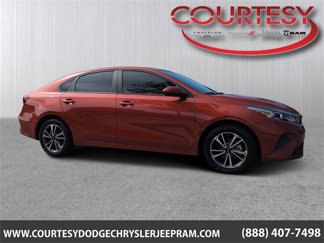 Used 2023 Kia Forte LXS image 1