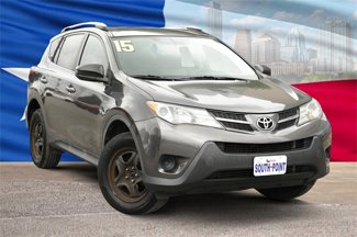 Used 2015 Toyota RAV4 LE image 1