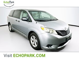 Used 2011 Toyota Sienna image 1