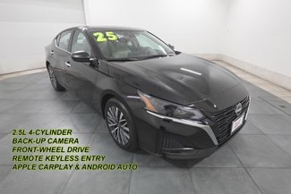 Used 2025 Nissan Altima 2.5 SV image 1