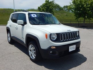 Used 2016 Jeep Renegade Latitude image 1