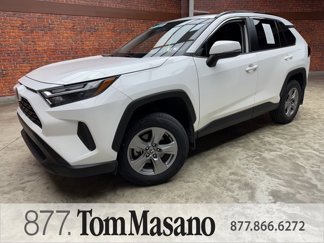 Used 2022 Toyota RAV4 XLE image 1