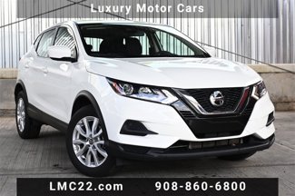 Used 2021 Nissan Rogue Sport S image 1