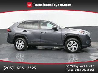 Used 2022 Toyota RAV4 LE image 1